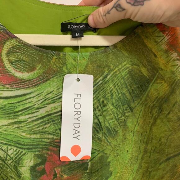 Floryday green and red peacock print dress with ruffles size medium NWT - Picture 3 of 6